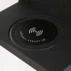 Applique murale noire en métal avec chargeur sans fil et ports USB
