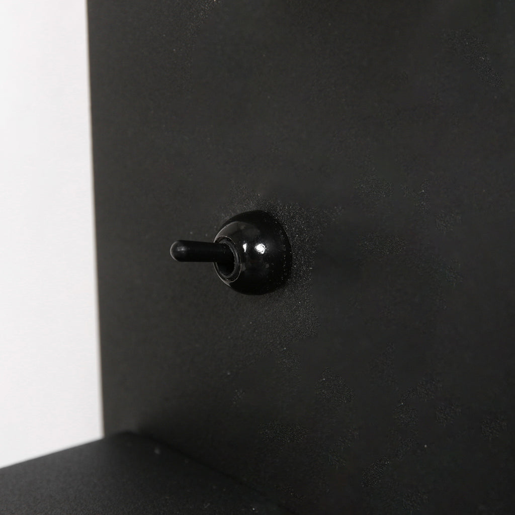 Applique murale noire en métal avec chargeur sans fil et ports USB