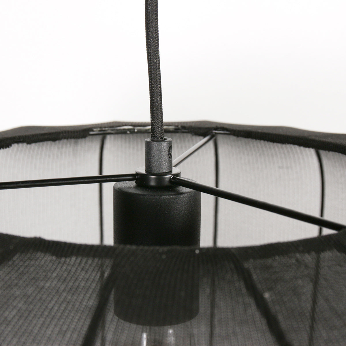 Suspension ovale en maille noire ampoule vintage visible – Ø60 cm