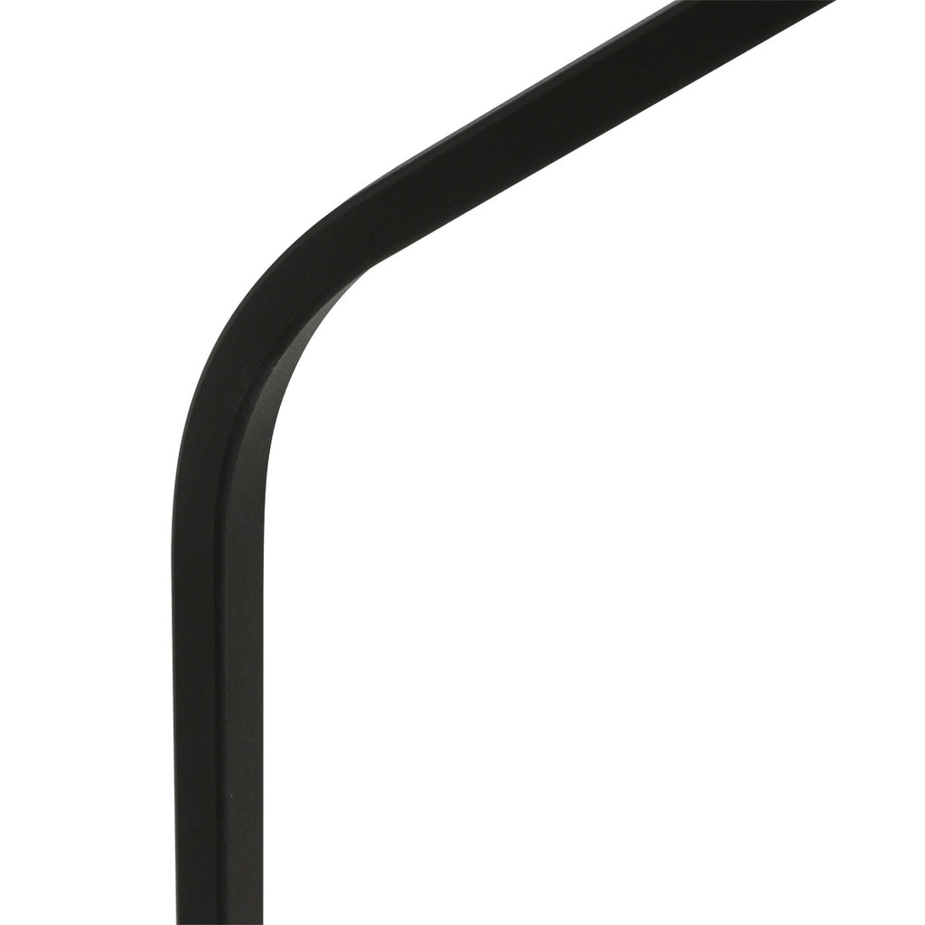 Lampadaire en métal noir à bras déporté avec abat-jour cannage – H173 cm