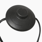 Lampadaire en métal noir à bras déporté avec abat-jour cannage – H173 cm
