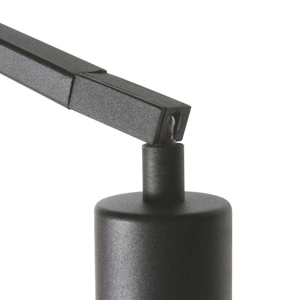 Lampadaire en métal noir avec abat-jour naturel tressé – H173 cm