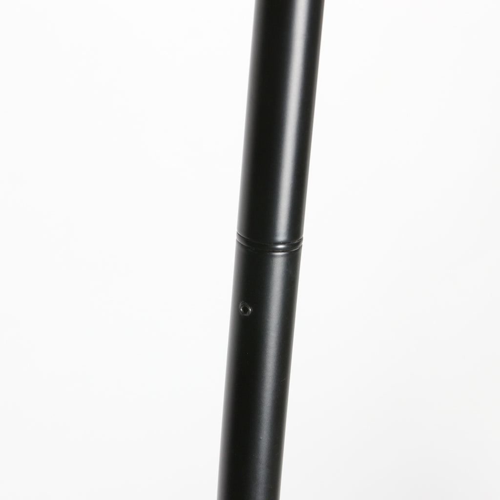 Lampadaire arqué en métal noir abat-jour rotin naturel – H193 cm