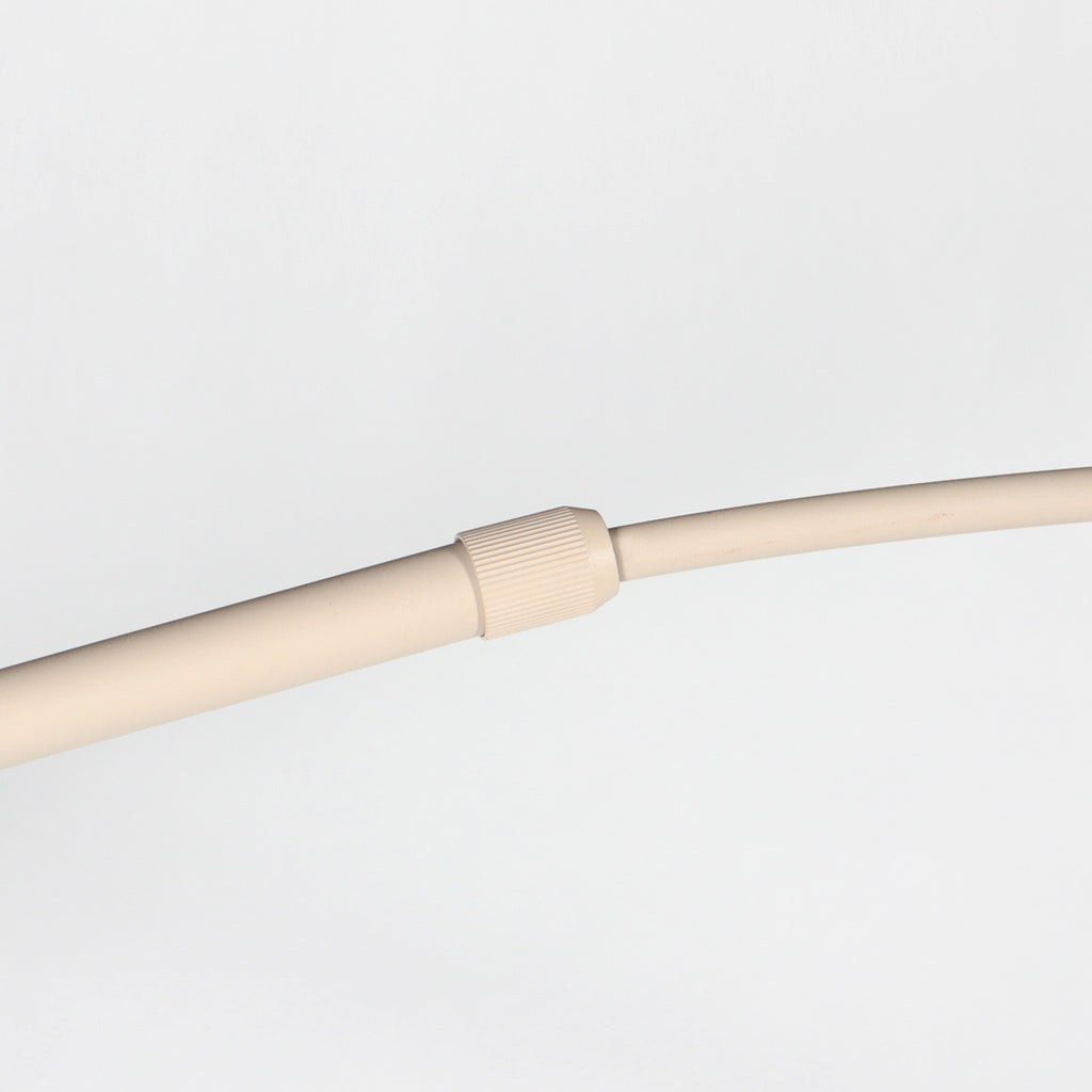 Lampadaire arc en rotin tressé crème avec abat-jour rond – H240 cm
