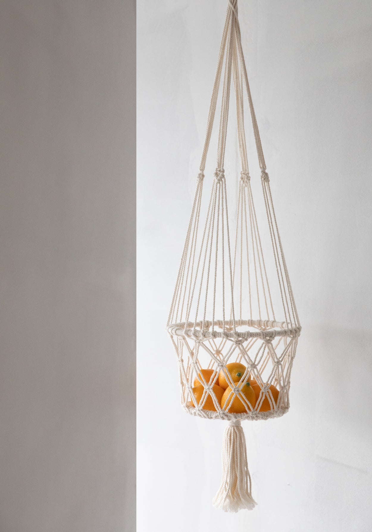 Suspension pour plante en macramé coton blanc à franges – H100 cm