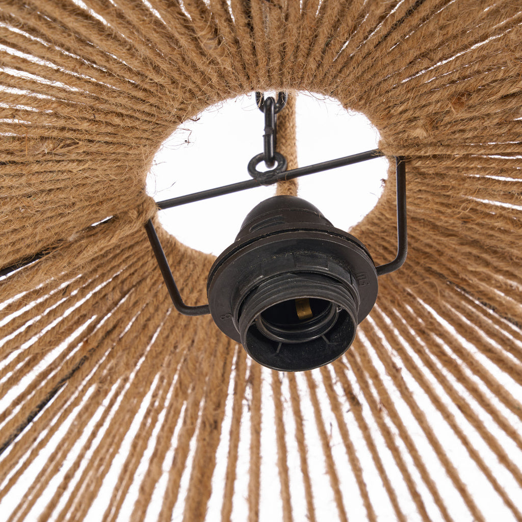 Suspension en perles de bois naturel silhouette goutte – H80 cm
