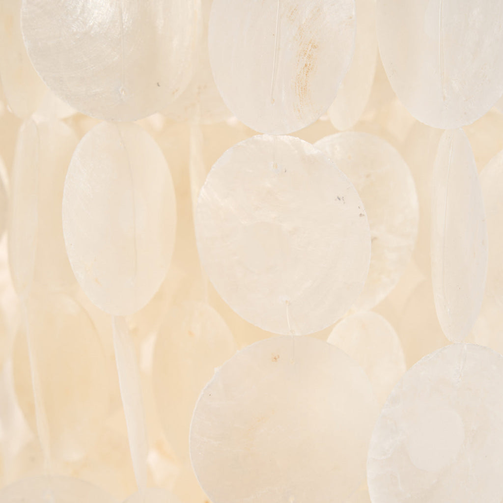 Suspension en perles de bois naturelles forme goutte – H85 cm
