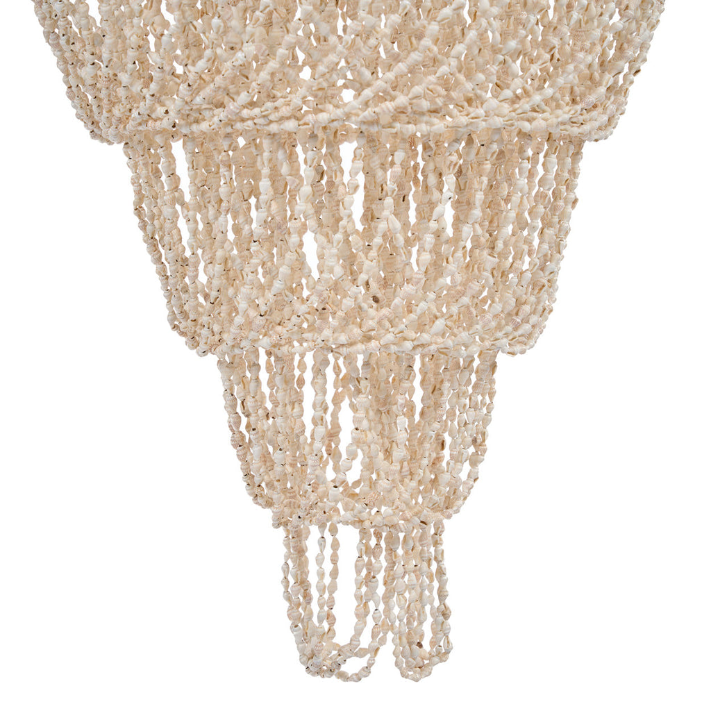 Suspension en coquillages beige en cascade pour salon – H85 cm
