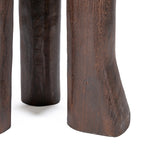 Tabouret en bois massif brun foncé sculpté à la main