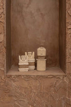 Statue décorative en grès avec coquillages – 14x8 cm