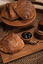 Plat à gâteau en teck naturel – Bois massif