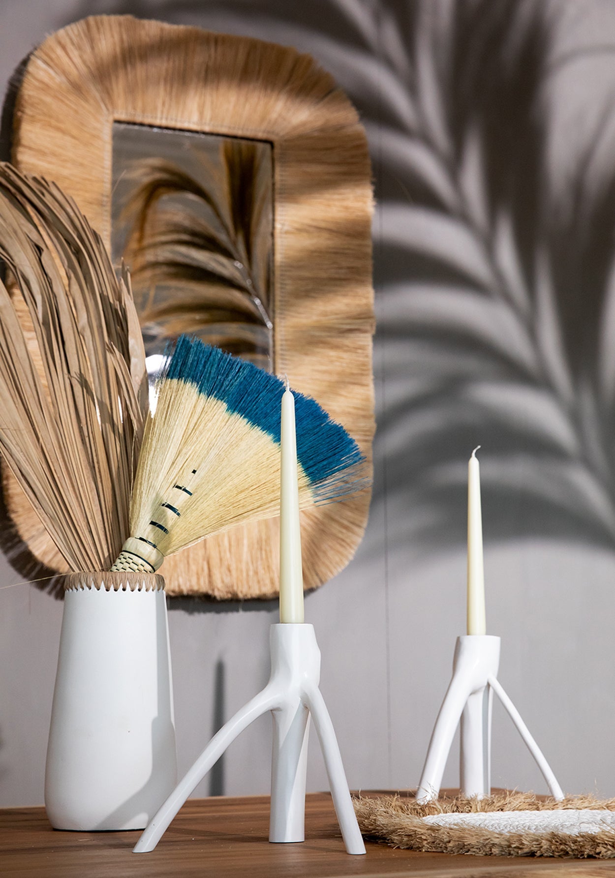 Set de table rond en raphia et herbe marine blanc naturel avec franges en jute – Ø45 cm