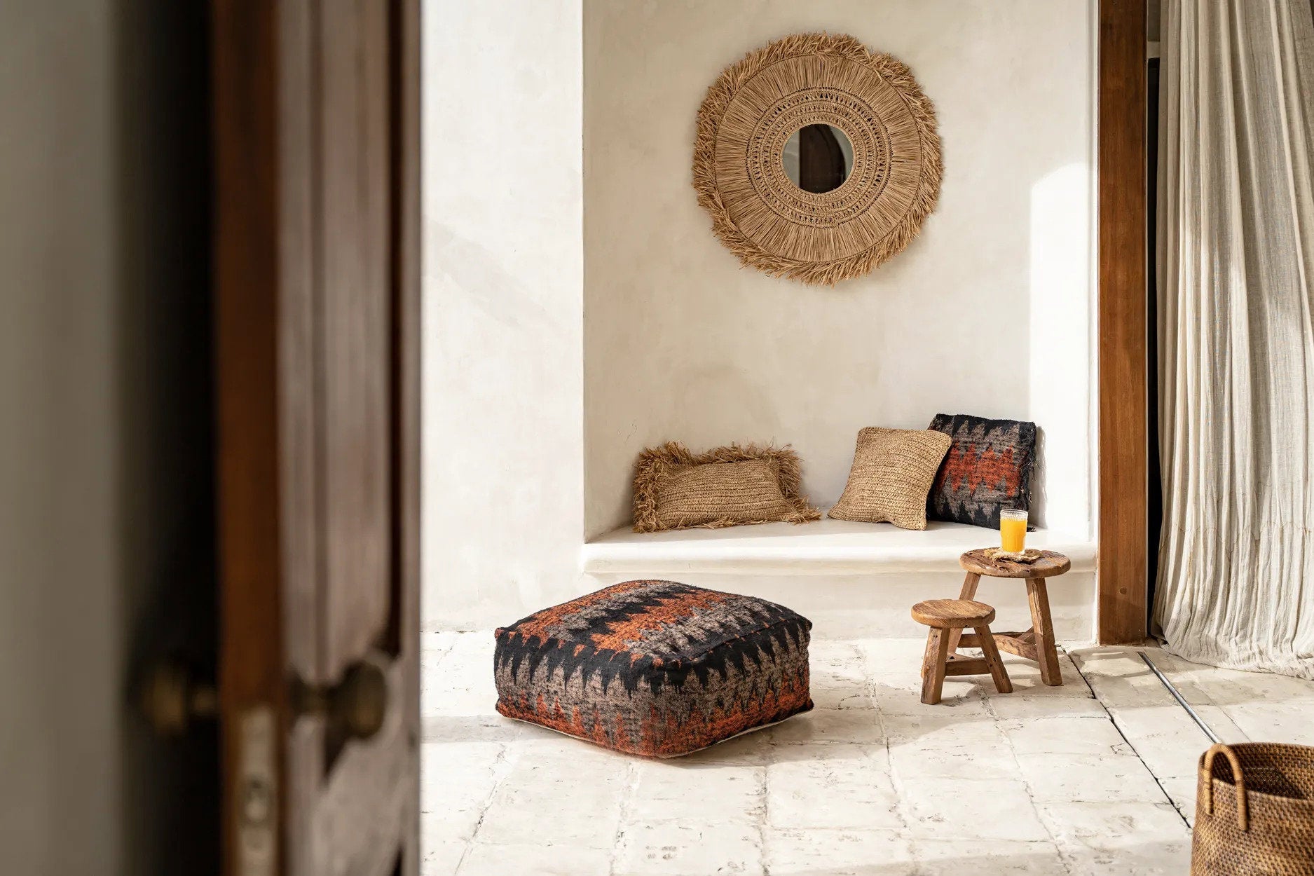Miroir en raphia naturel rond 70 cm avec franges artisanales