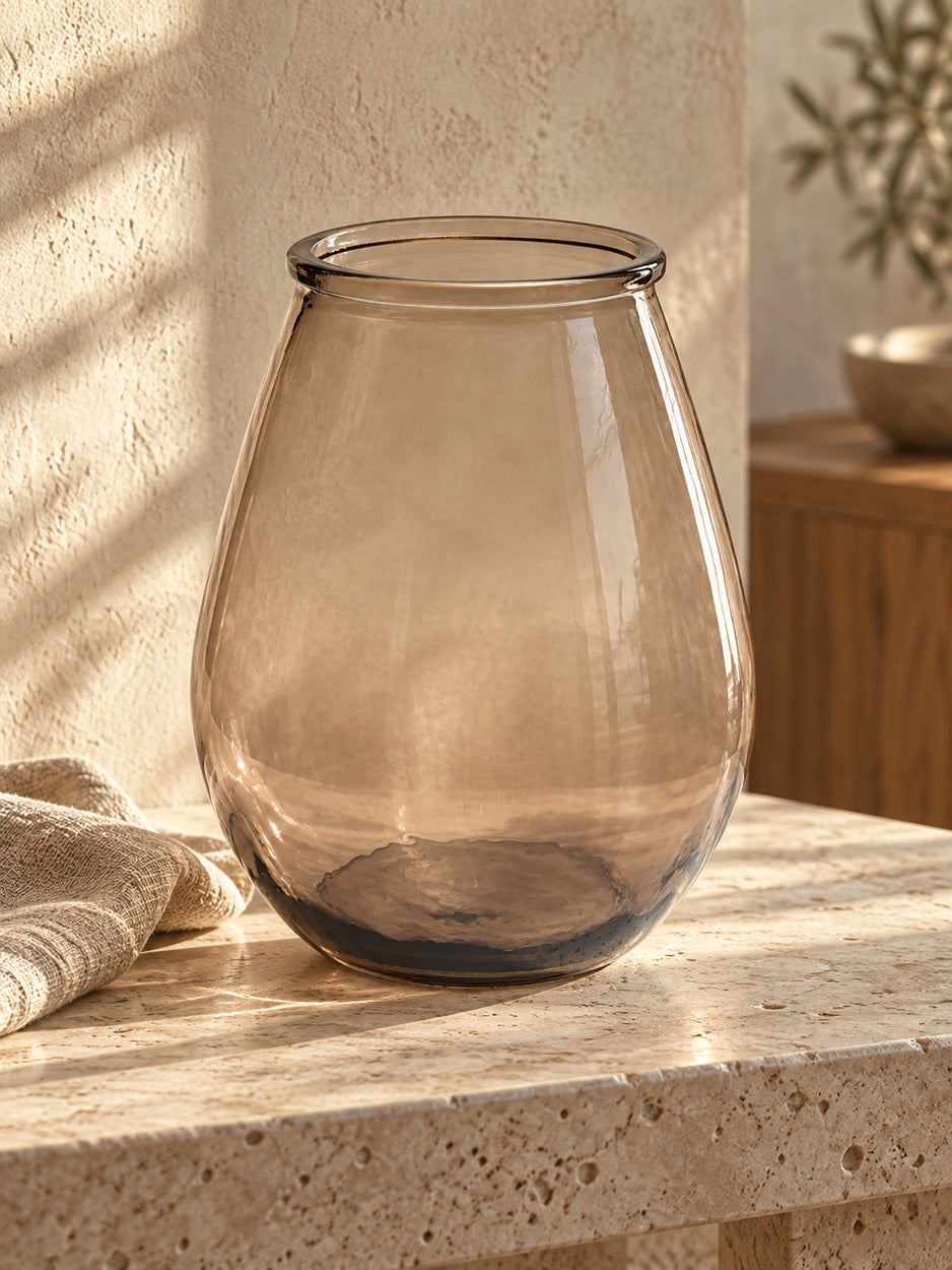 Vase en verre recyclé marron translucide forme ovale – H35,5 cm