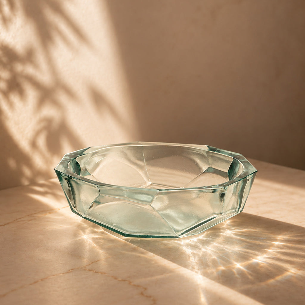Bol en verre transparent facetté inspiration origami bleu