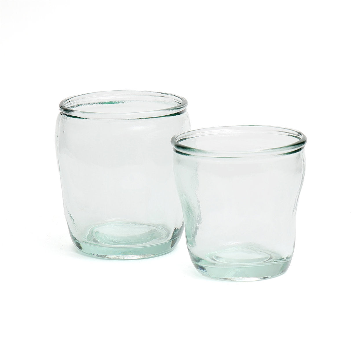 Verre cylindrique bleu en verre recyclé – H10,5 cm