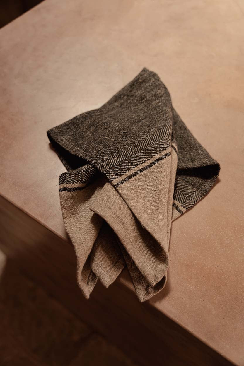 Torchon en lin naturel rayé bicolore beige et anthracite