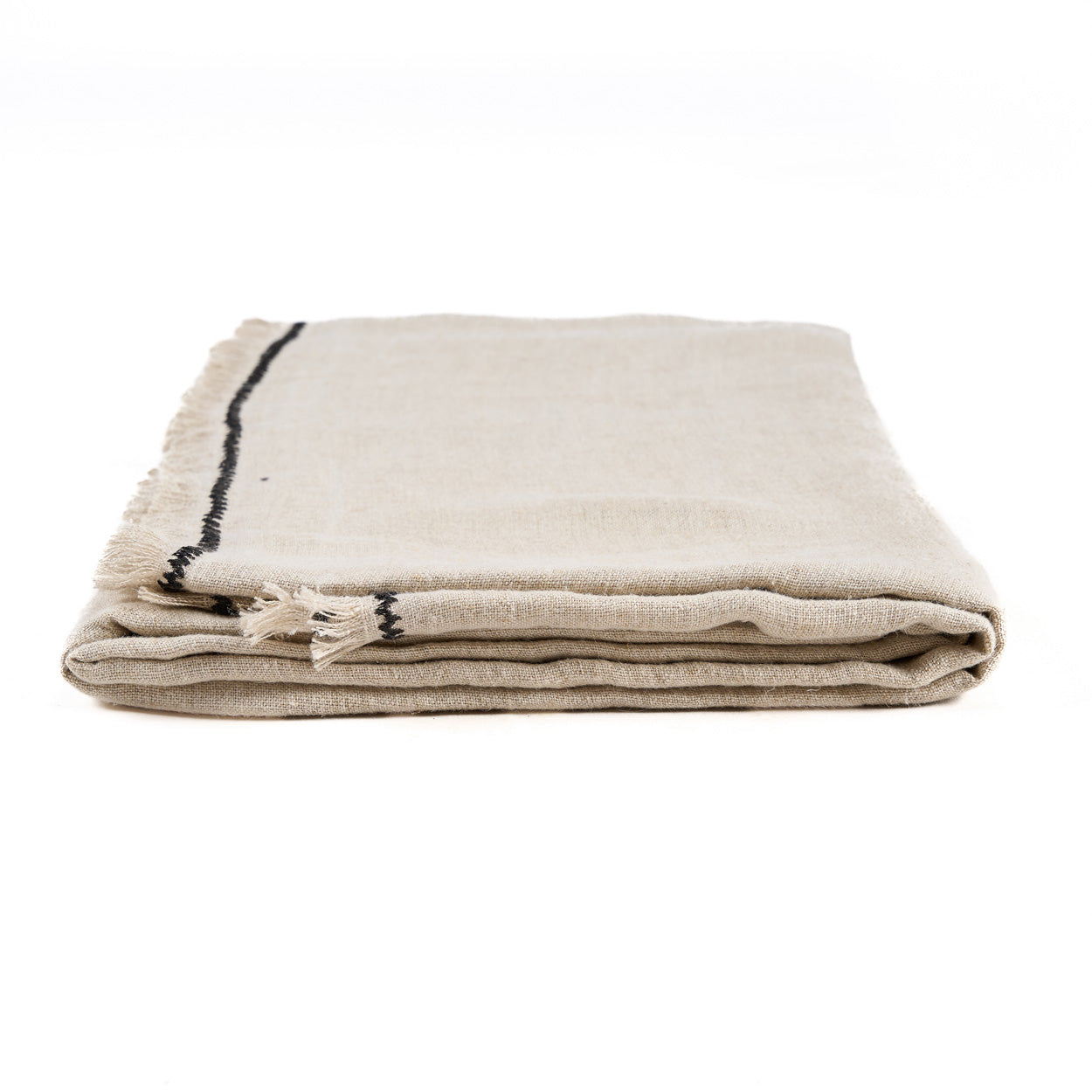 Nappe rectangulaire en lin écru bord noir frangé – 150x300 cm