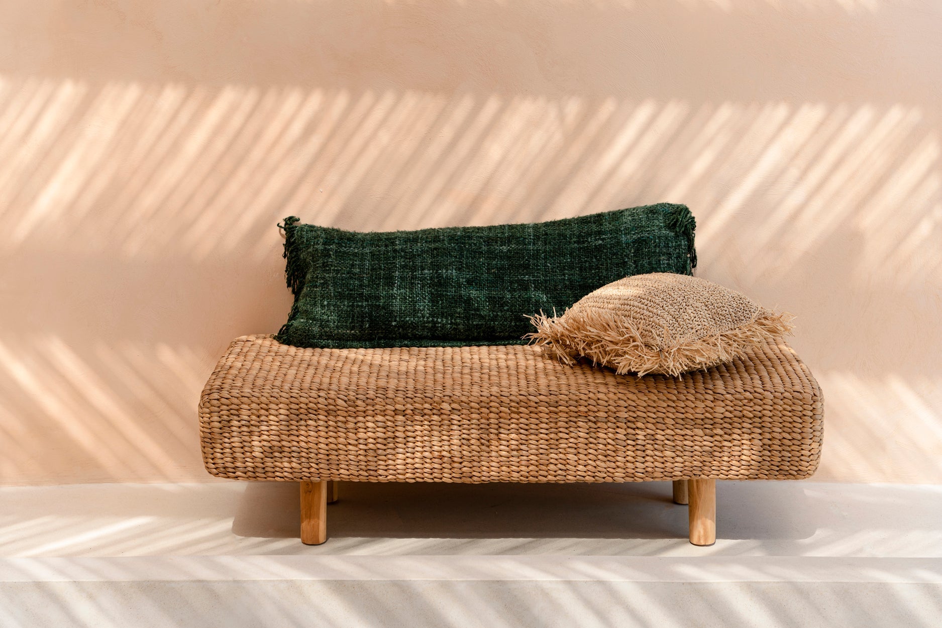 Housse de coussin vert forêt rectangulaire en coton tissé - 35x100 cm