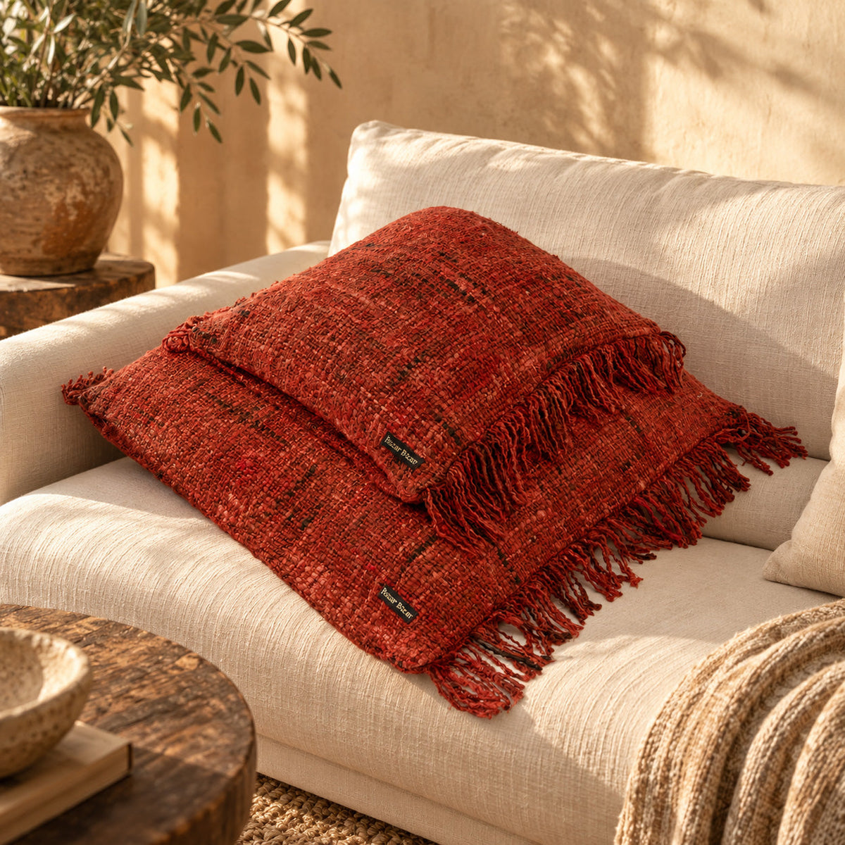 Housse de coussin rouge cerise  en coton tissé - 40x40 cm