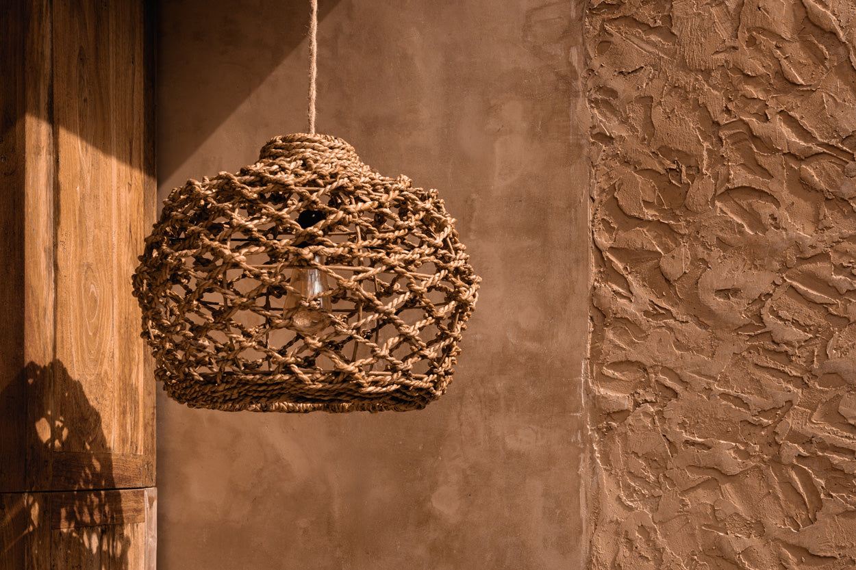 Suspension en feuille de bananier ajourée naturelle – Ø35 cm