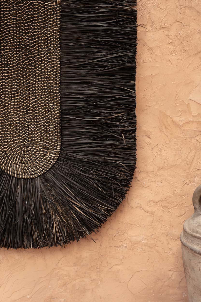 Décoration murale en fibres naturelles noires 87x74 cm