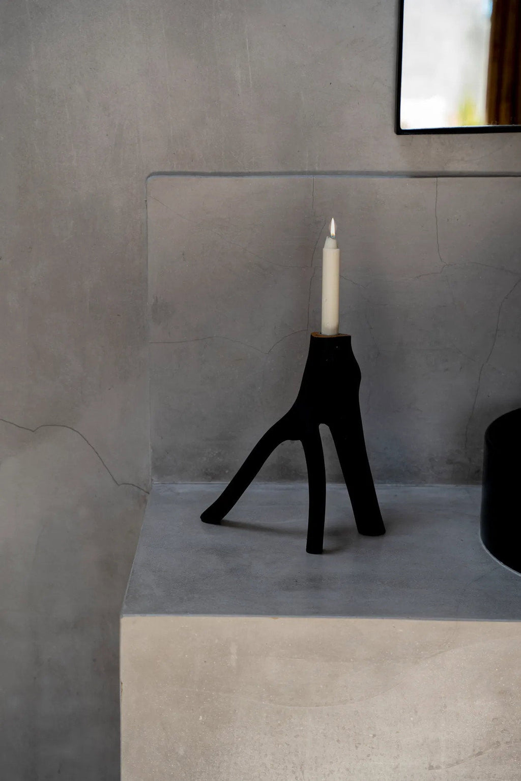 Porte-bougie sculptural noir en forme de brindilles naturelles