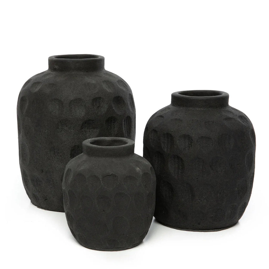 Vase en terre cuite noir 18 cm motif contemporain