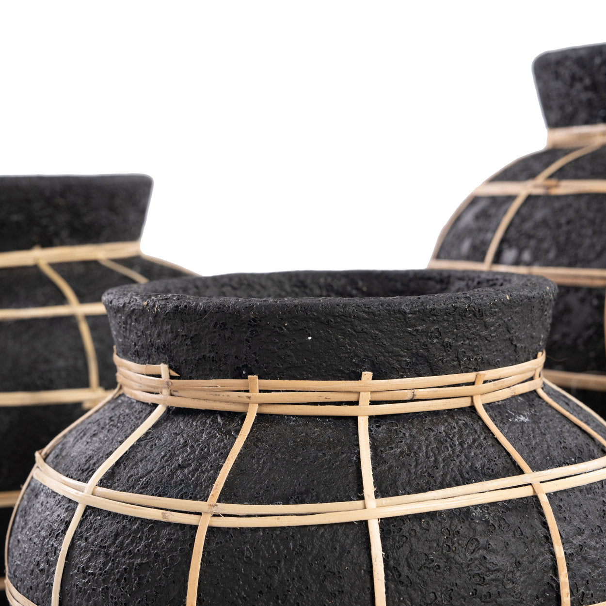 Vase rond en terre cuite et rotin noir naturel 19 cm
