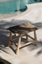Tabouret rectangulaire en herbe de mer et bois naturel pour intérieur – 60x38 cm