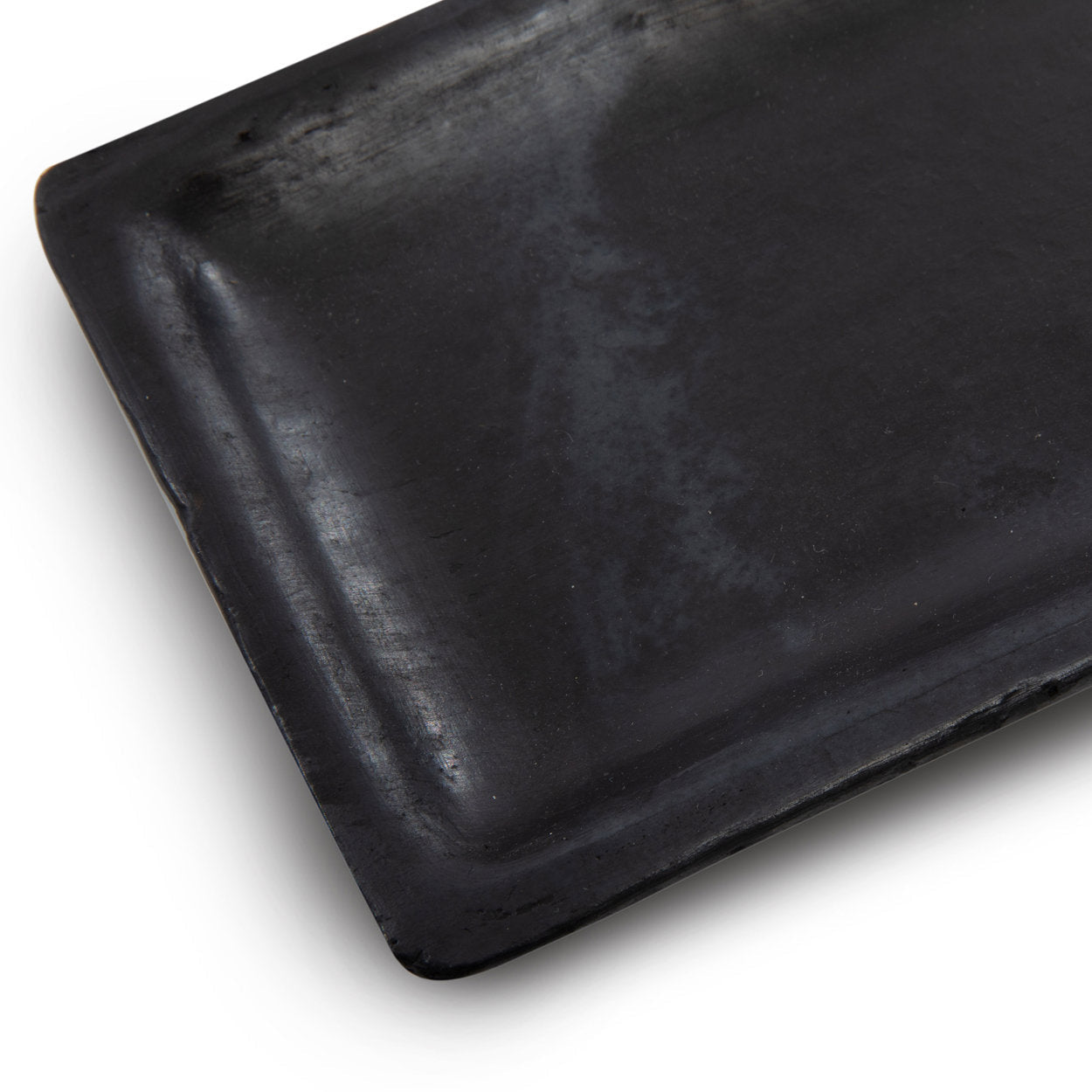 Plateau à sushi rectangulaire en terre cuite noire aspect mat