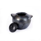 Pot artisanal en terracotta – Finition noire brute