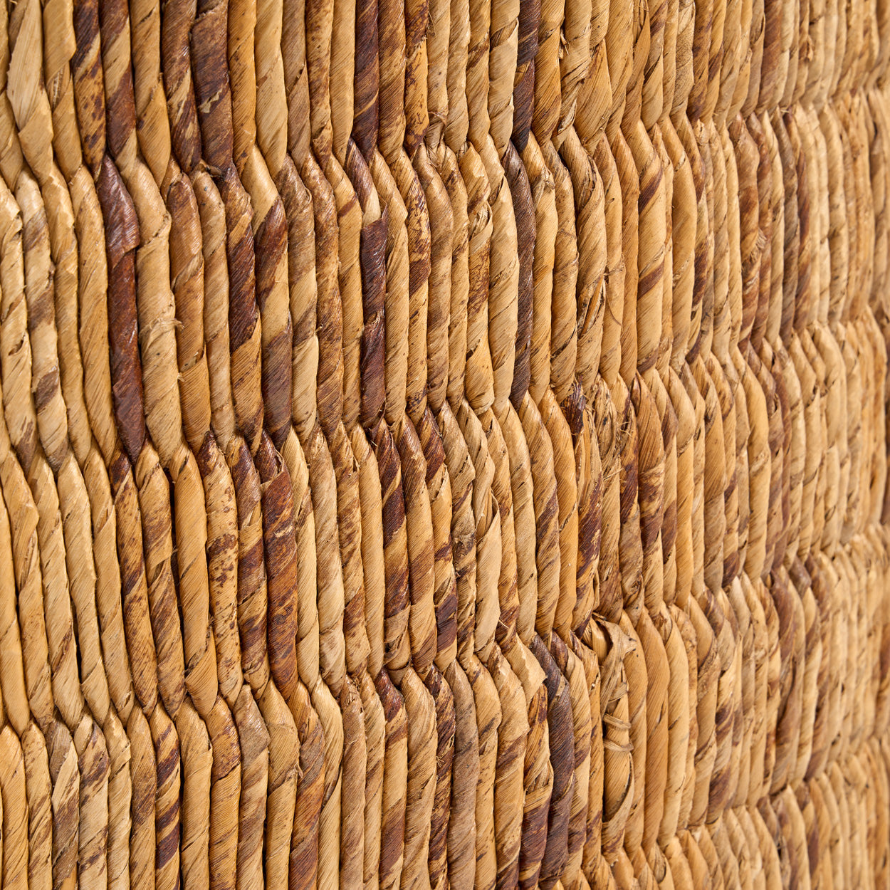 Table basse ronde en bois et fibres tressées tons naturels – Ø80 cm