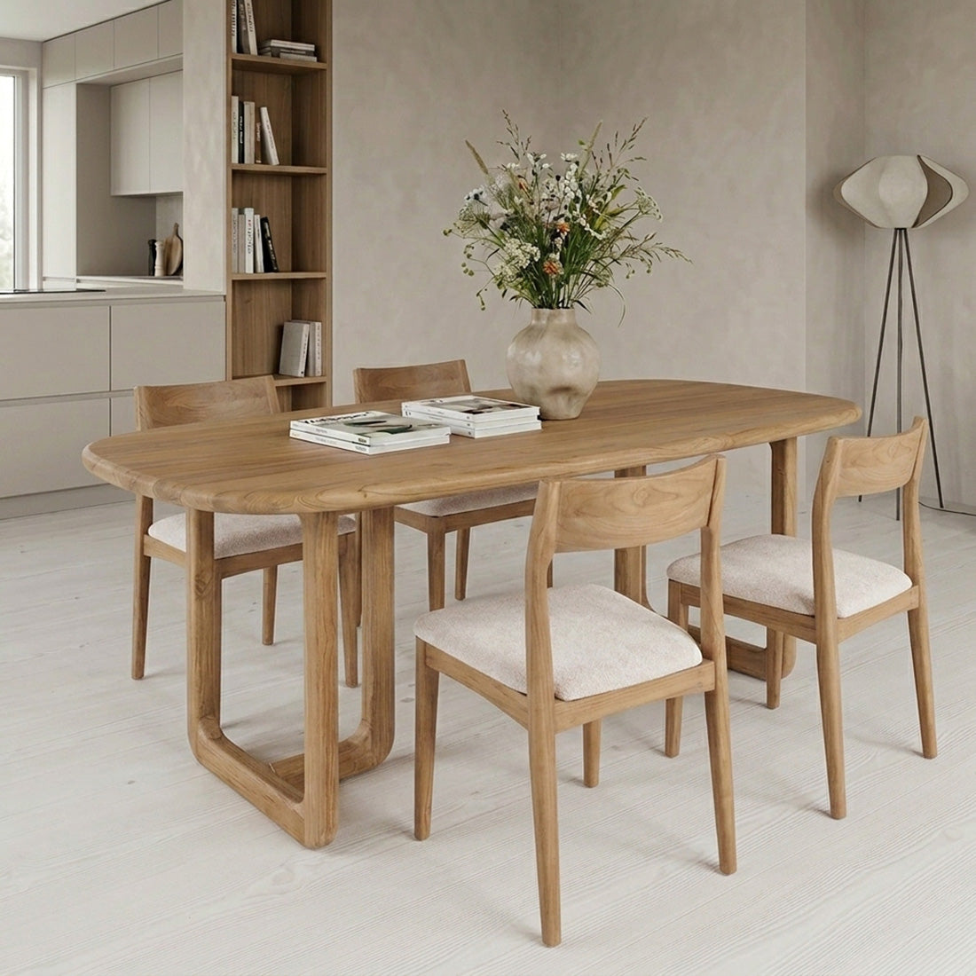 Chaise de salle à manger en bois de teck et tissu beige ajourée
