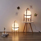 Lampe à pied en bois