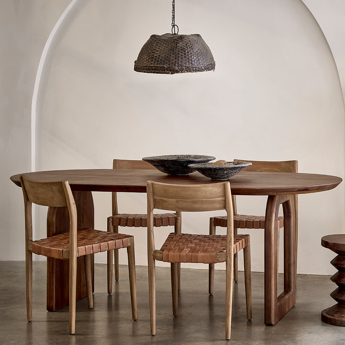 Table à manger bois mangue brun arrondi base mixte – 200x90 cm