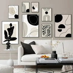 Murale d’art de galerie géométrique beige et noire sur toile canvas pour salon moderne