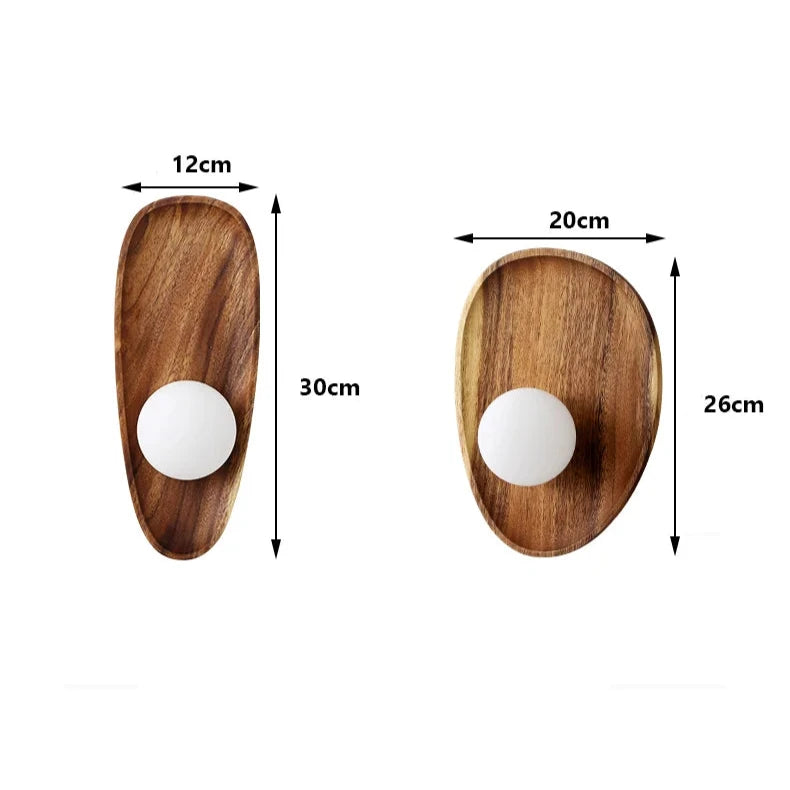 Dimensions et détails techniques de l’applique murale en bois naturel, disponible en différentes tailles.