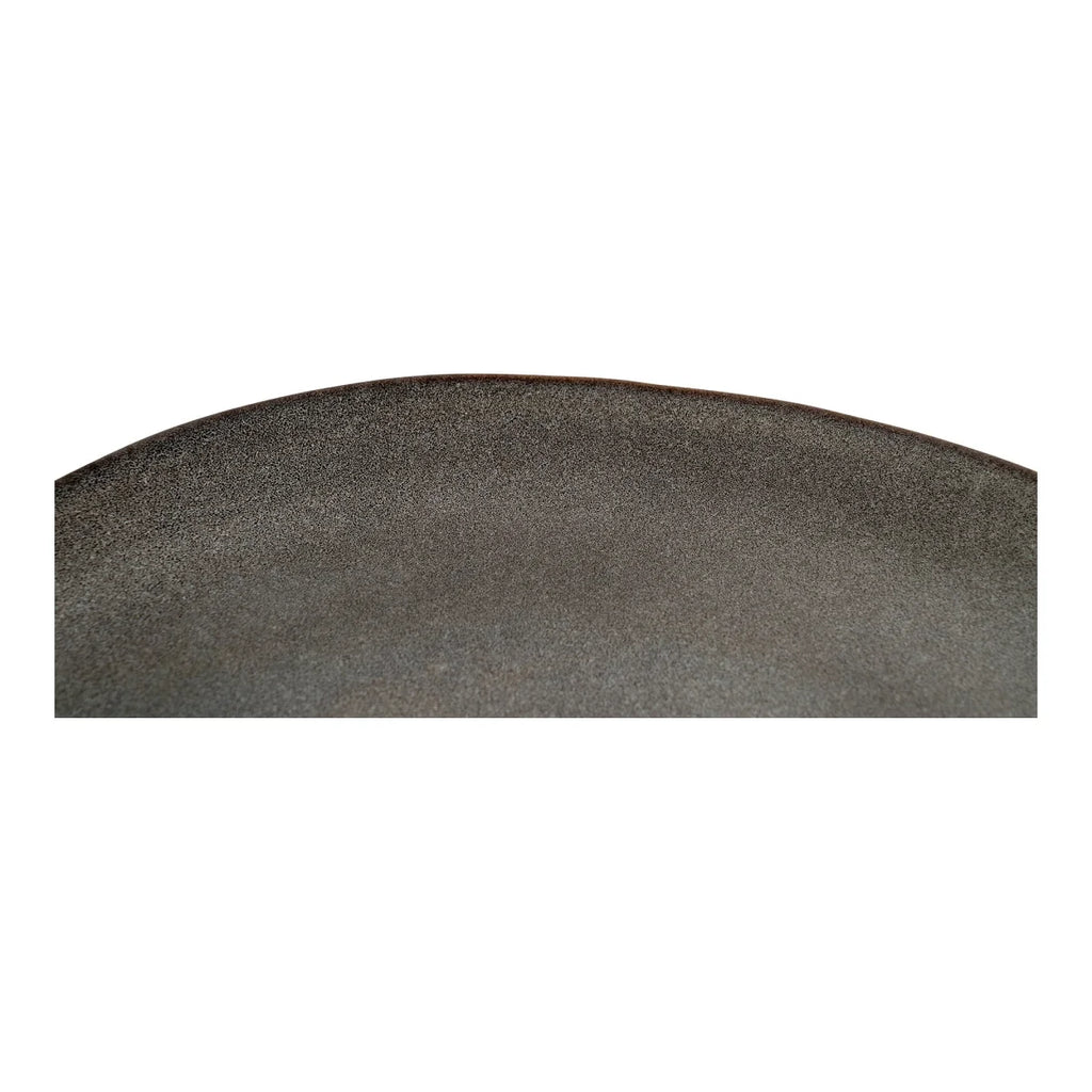 Assiette en grès gris marron texturé, bord courbé, ø21 cm