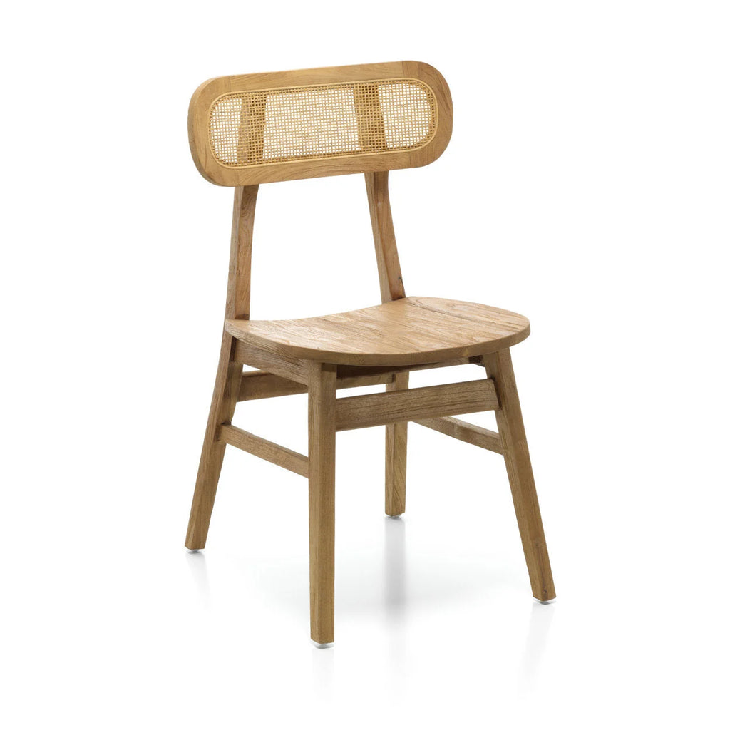 Chaise en bois clair avec dossier ovale en rotin ajouré