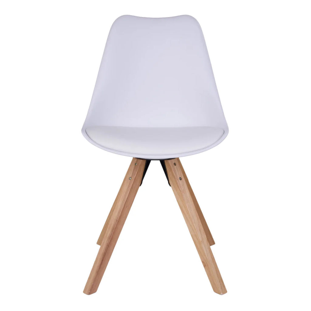 Chaise blanche moulée en plastique avec pieds en bois clair