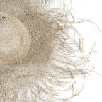 Chapeau de plage naturel en herbe marine beige tressée, large bord frangé