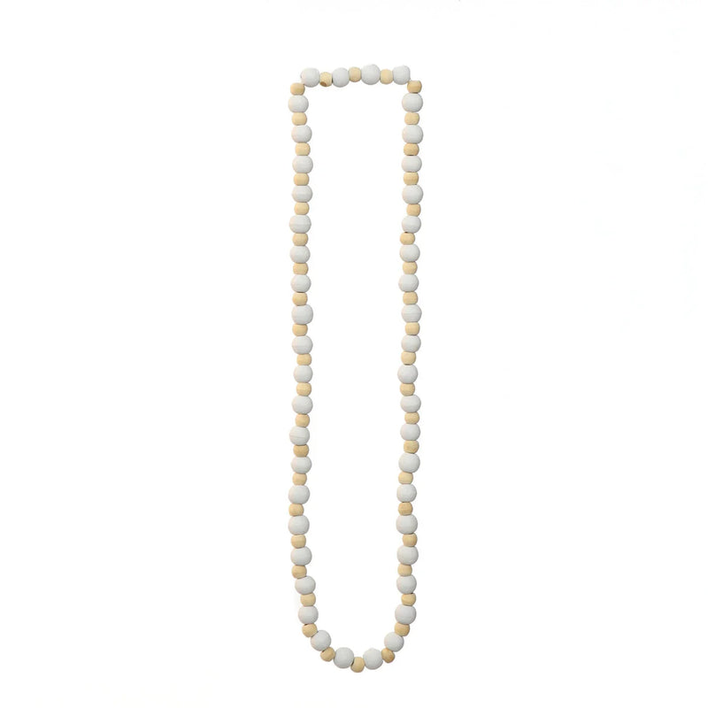 Collier décoratif en perles bois et blanc cassé