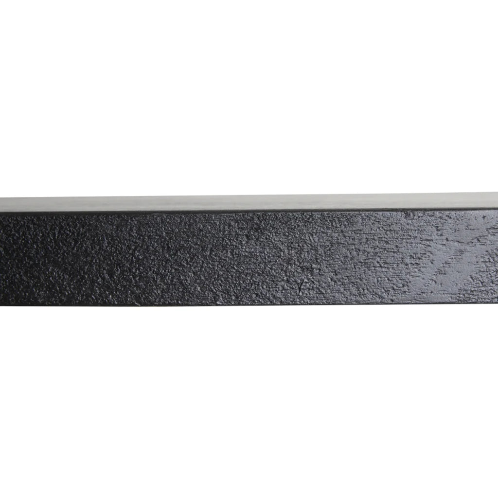 Barre métallique texturée noire de létagère murale flottante en bois recyclé 80x18 cm
