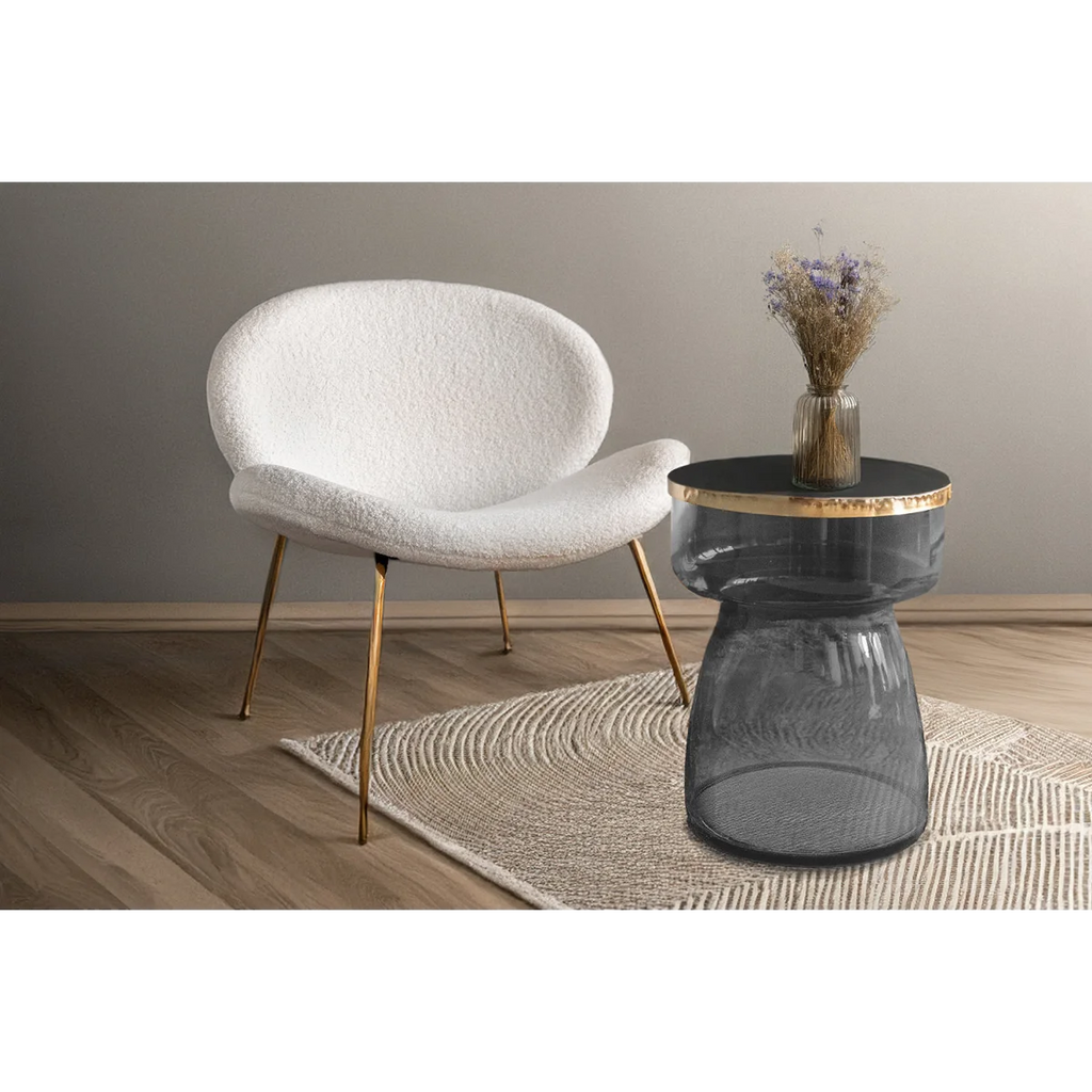 Fauteuil lounge bouclé écru avec pieds dorés en forme de coquille, lot de 2