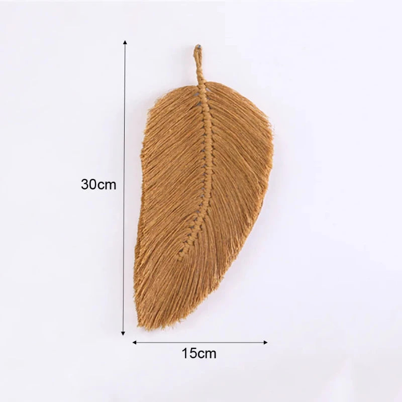 Dimensions de la feuille murale en macramé marron, 30 cm de long et 15 cm de large