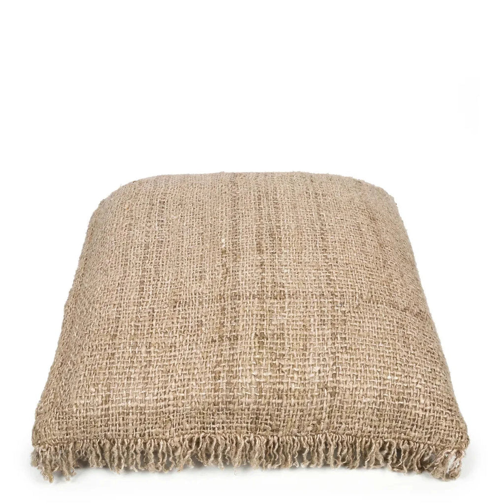 Coussin rectangle en coton beige avec franges en toile de jute coarse 60x60 cm