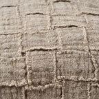 Housse de coussin en lin beige à carreaux relief texturés