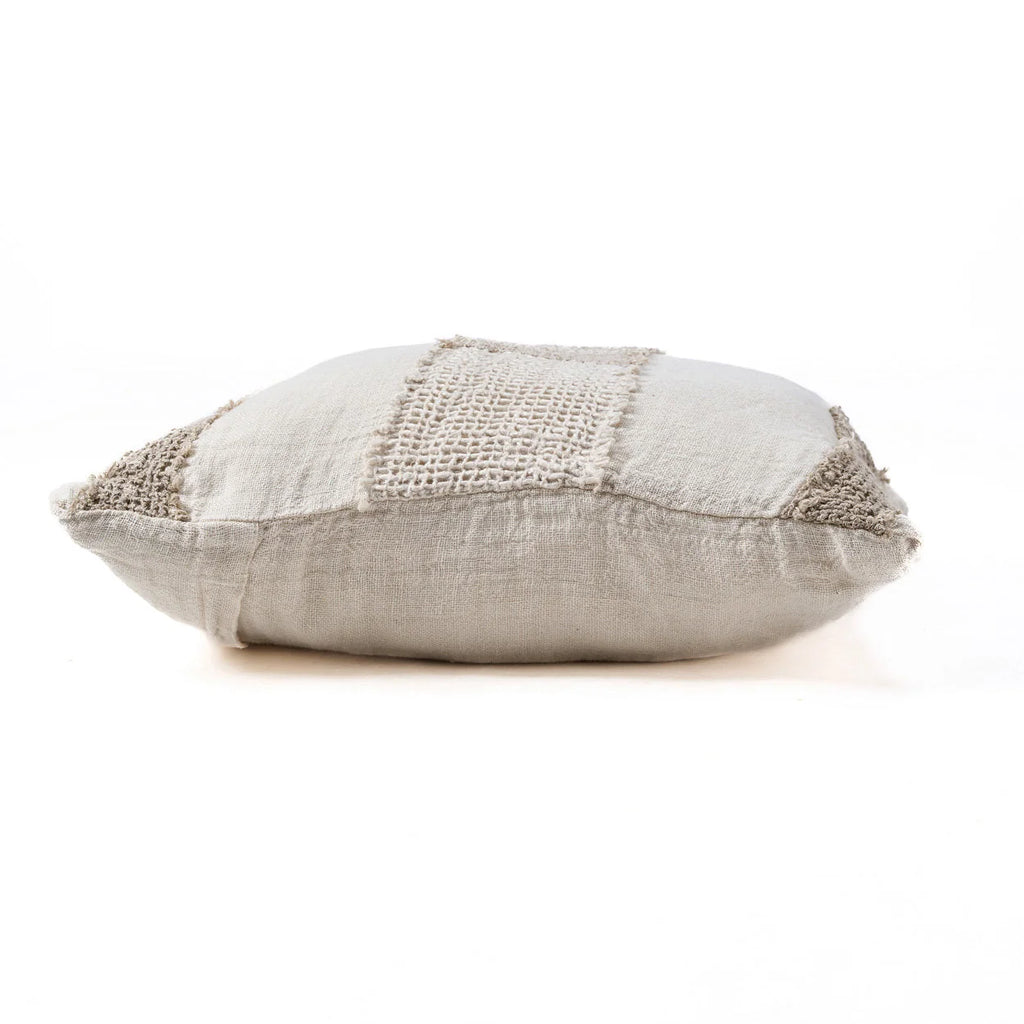 Housse de coussin en lin texturé écru beige naturel tissé