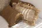 Coussins rectangulaires en raphia naturel avec franges tissés et texturés